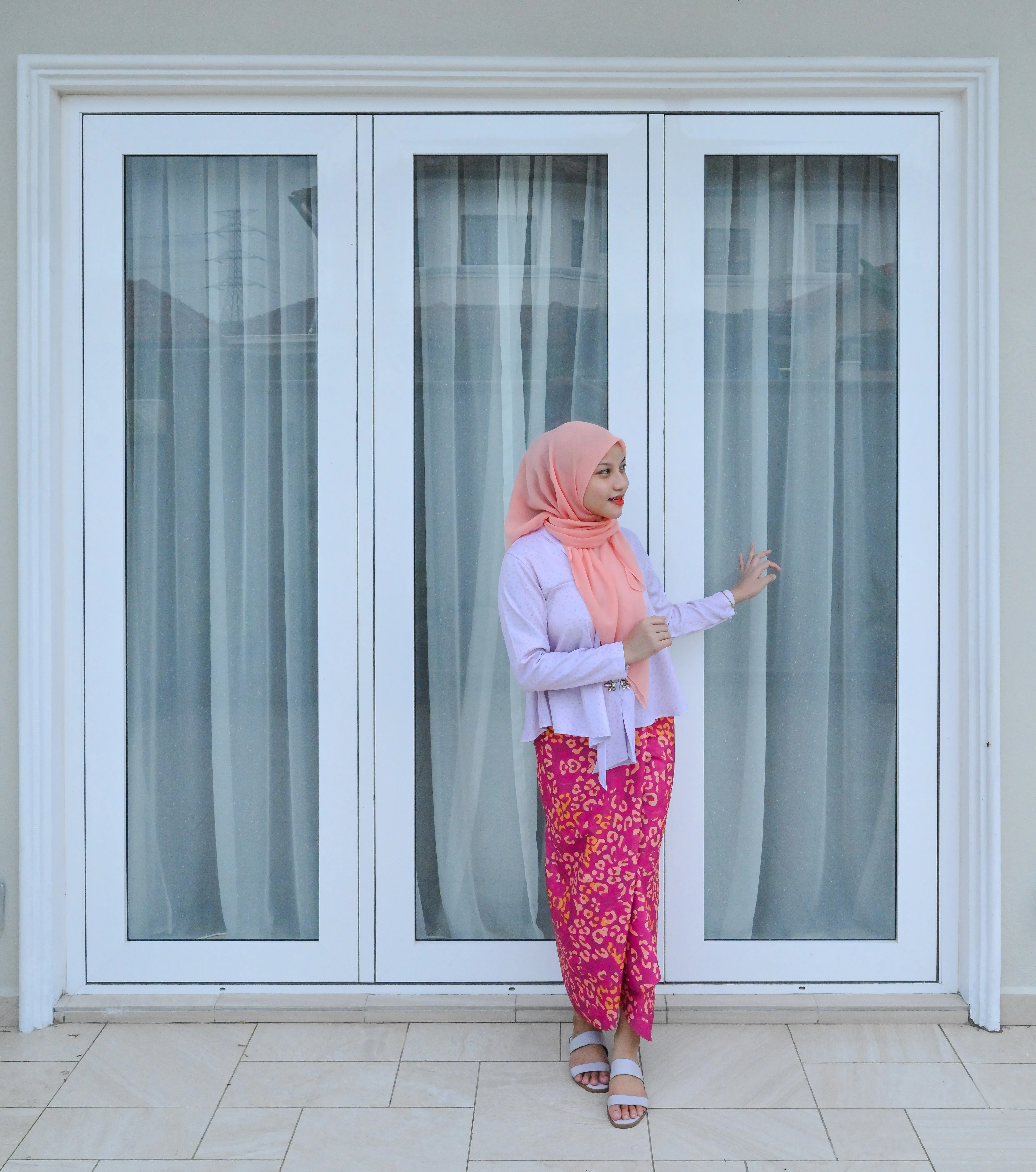 Cheap Price Outdoor Waterproof Aluminium Folding Doors  Foldable Laminate Glass Door Price Aluminium Bifold Door