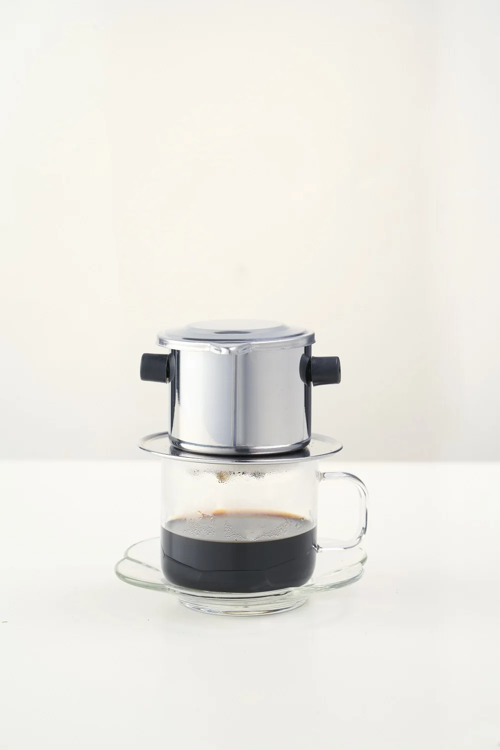 Vietnam Round Metal Filter Coffee Espresso Size Phin with Minimalist Design Style For The Perfect Coffee