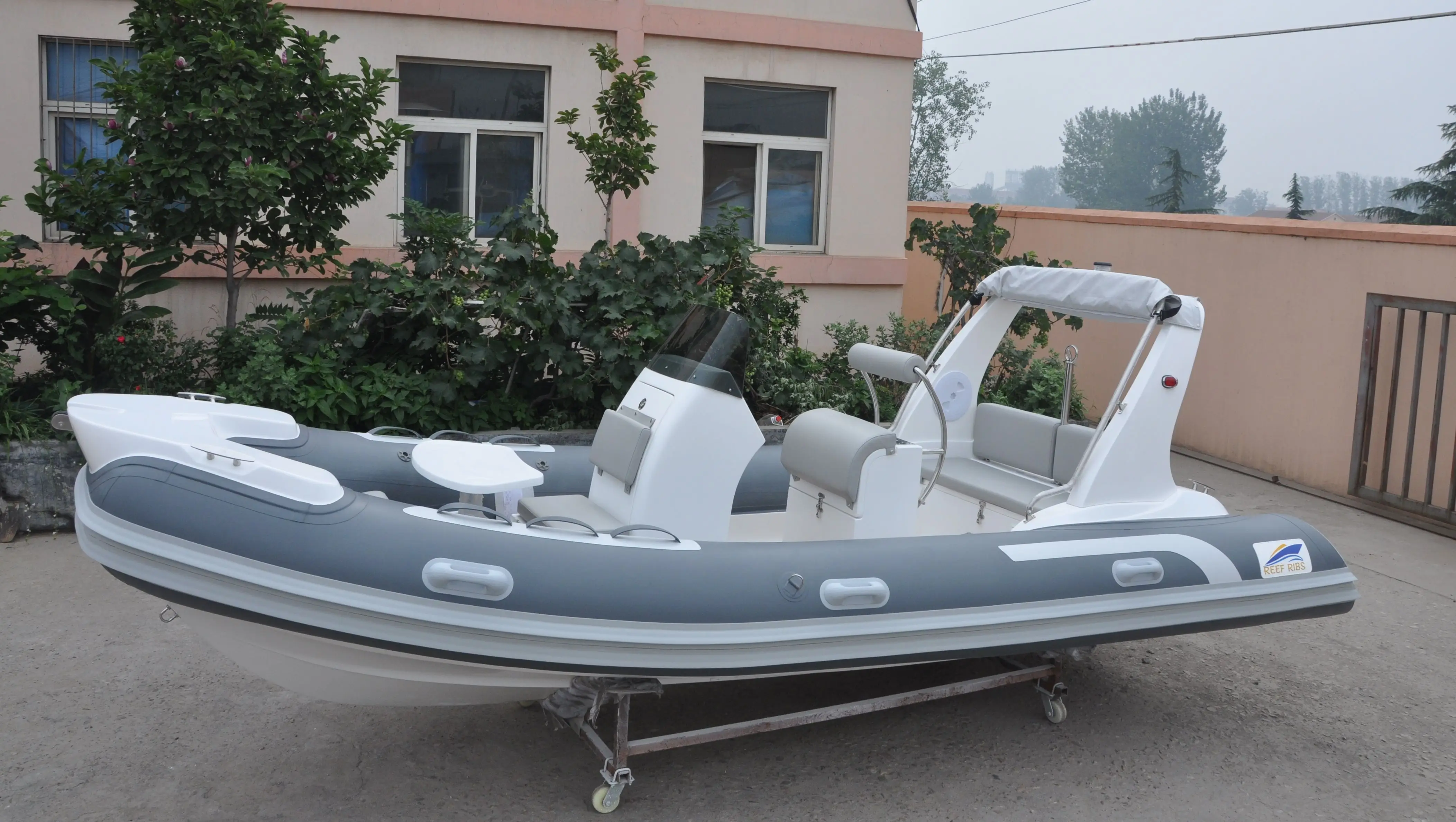CE certificate 17ft luxury rib boat inflatable fishing boat