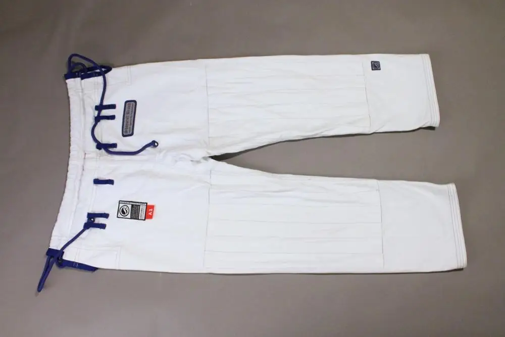 Low price Custom jiujitsu uniform white Double Weave BJJ Judo GI Kimono cotton Judo suit Judo uniform Brazilian Jiujitsu Gi
