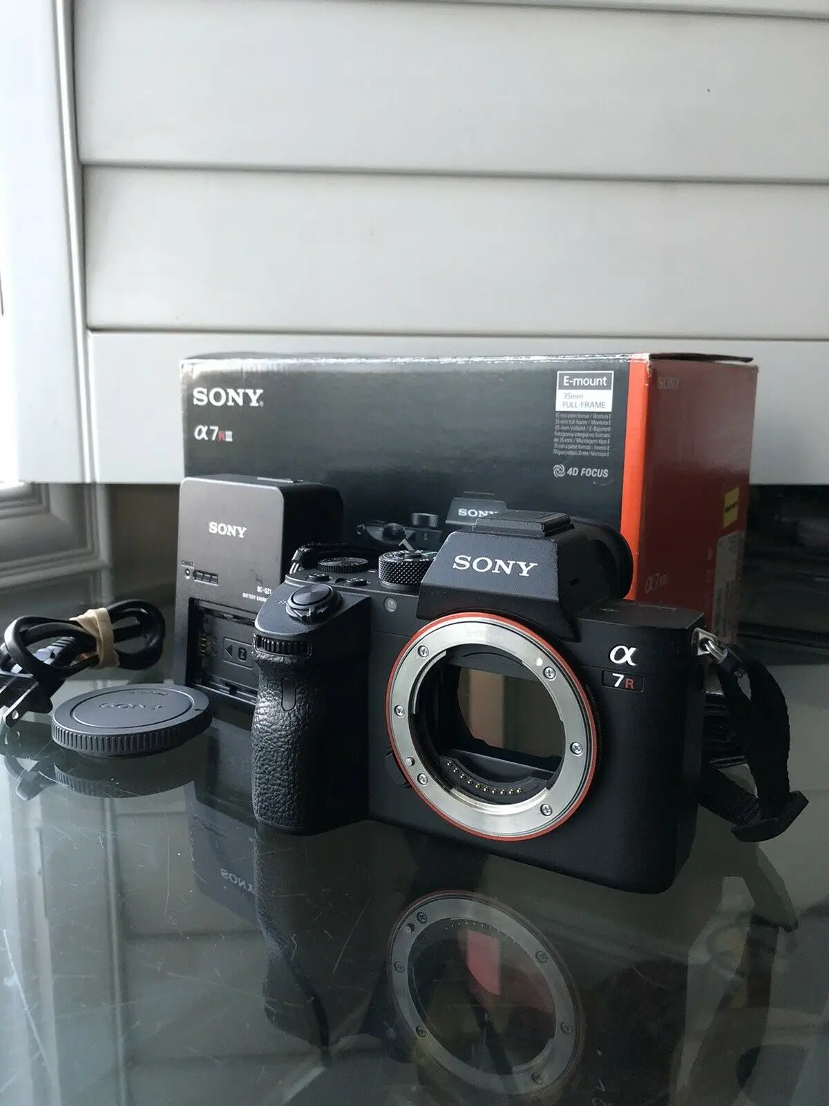 Wholesales For Alpha a7R III Mirrorless Camera: 42.4MP Full Frame High Resolution Mirrorless Interchangeable Lens Digital Camer