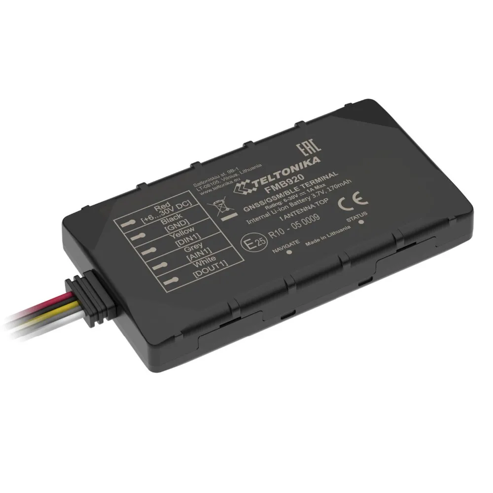 Small GPS Tracker Teltonika FMB920 - Car GPS Tracker device high quality device with internal antennas!