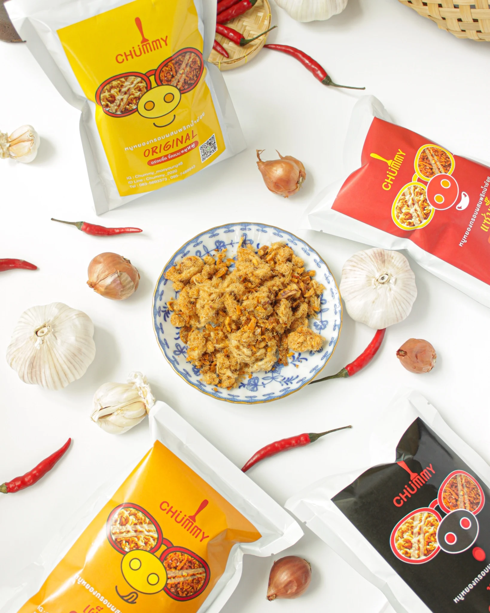 Whole Sale Crispy Pork Mix With Nam Yoi  Chilli Paste Very Spicy Flavor Snack  From Thailand