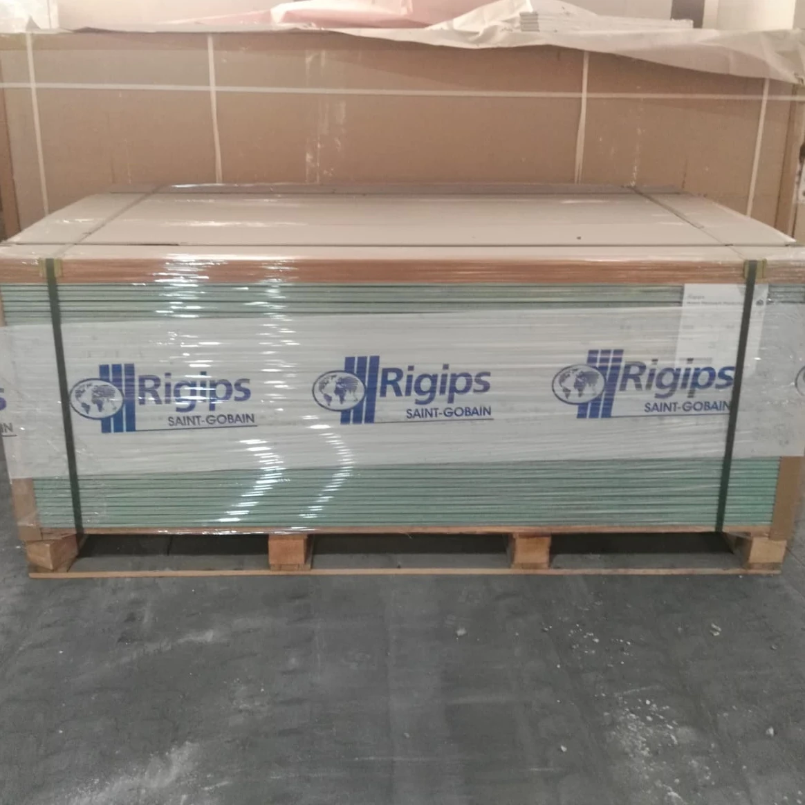 British Gypsum Moisture Resistant Gypsum Board Waterproof Plasterboard For Interior Plaster Ceiling Board