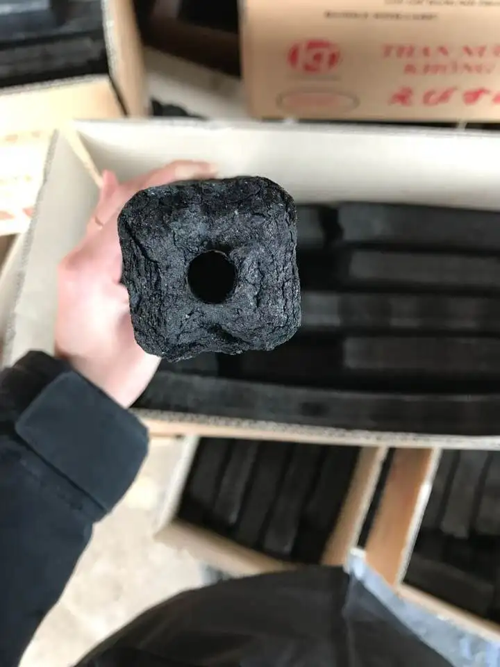 HIGH QUALITY/VIETNAMESE SAWDUST BRIQUETTE CHARCOAL BBQ/ LONG LASTING LOW ASH