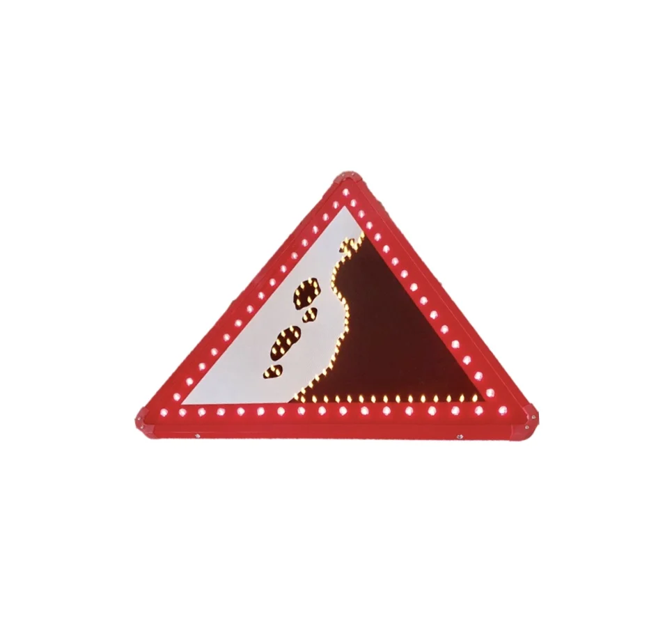  Треугольник на солнечных батареях будьте осторожны от выпадающих скальных знаков