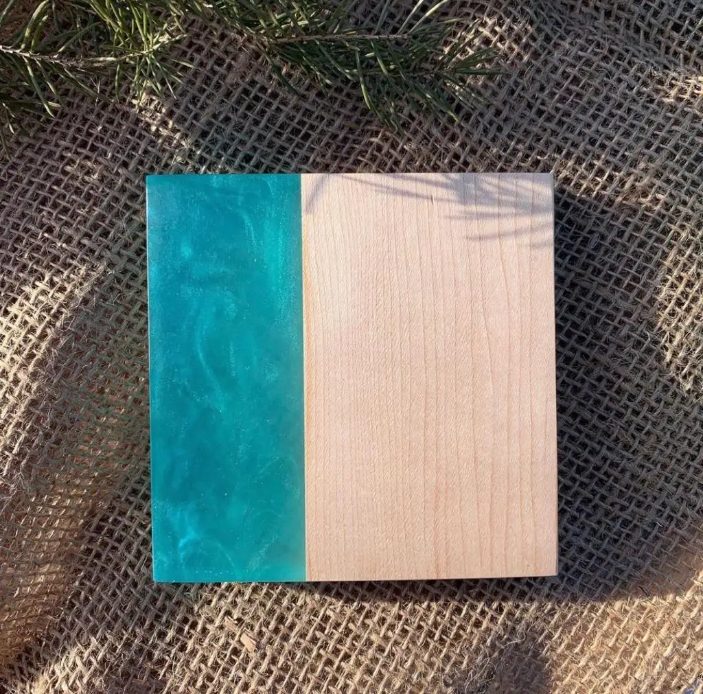 2024 Best Selling Resin And Wood Tea Coaster 4 Piece Set Decorative Tea Coaster Vintage Style Table Mats and Pads Drinks Coaster