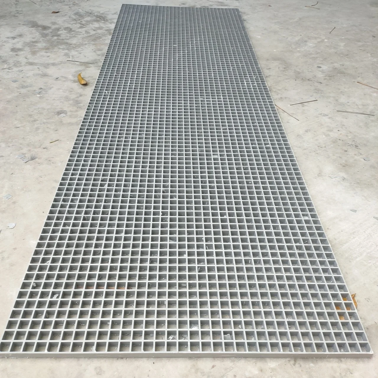 Customized Size Anti-slip Non-conductive Acid Resistant Molded Composite Grating FRP Gray