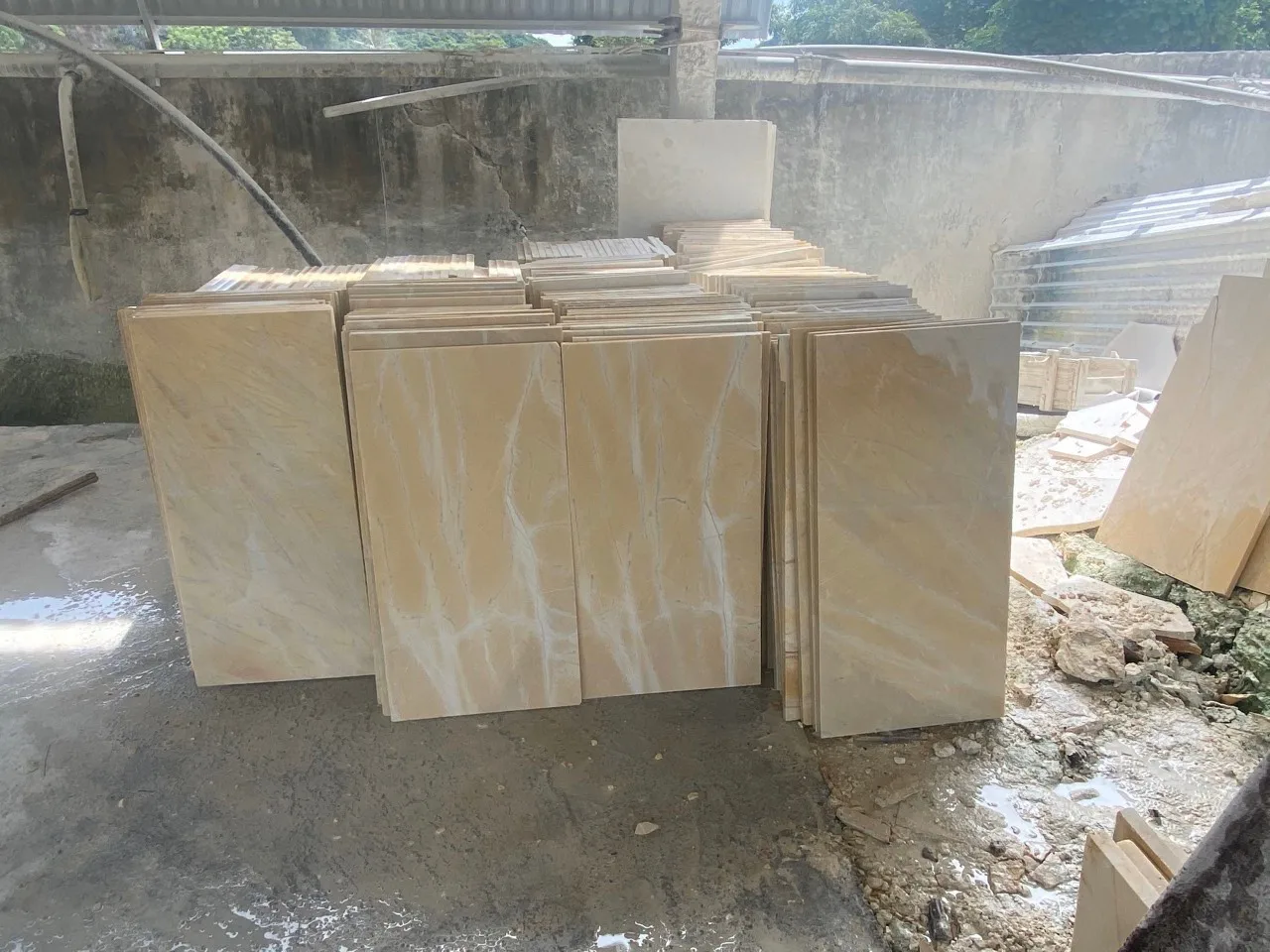 Yellow Marble tiles for wall, natural stone, Vietnam