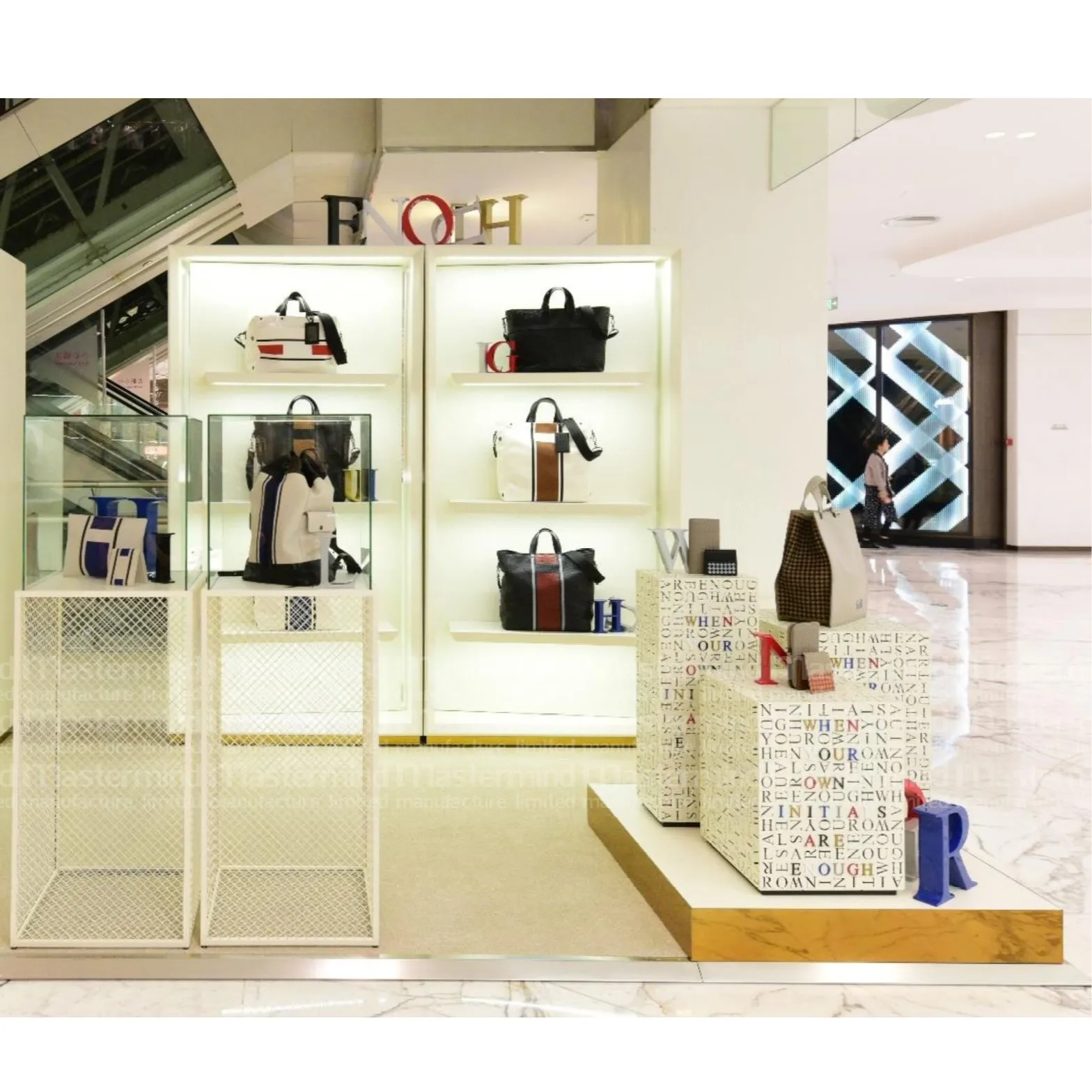 Fashionable Metal Display Racks Stand Case Box Supermarket Shelves for Fashion Shoes Bag Retail Store Event Decor