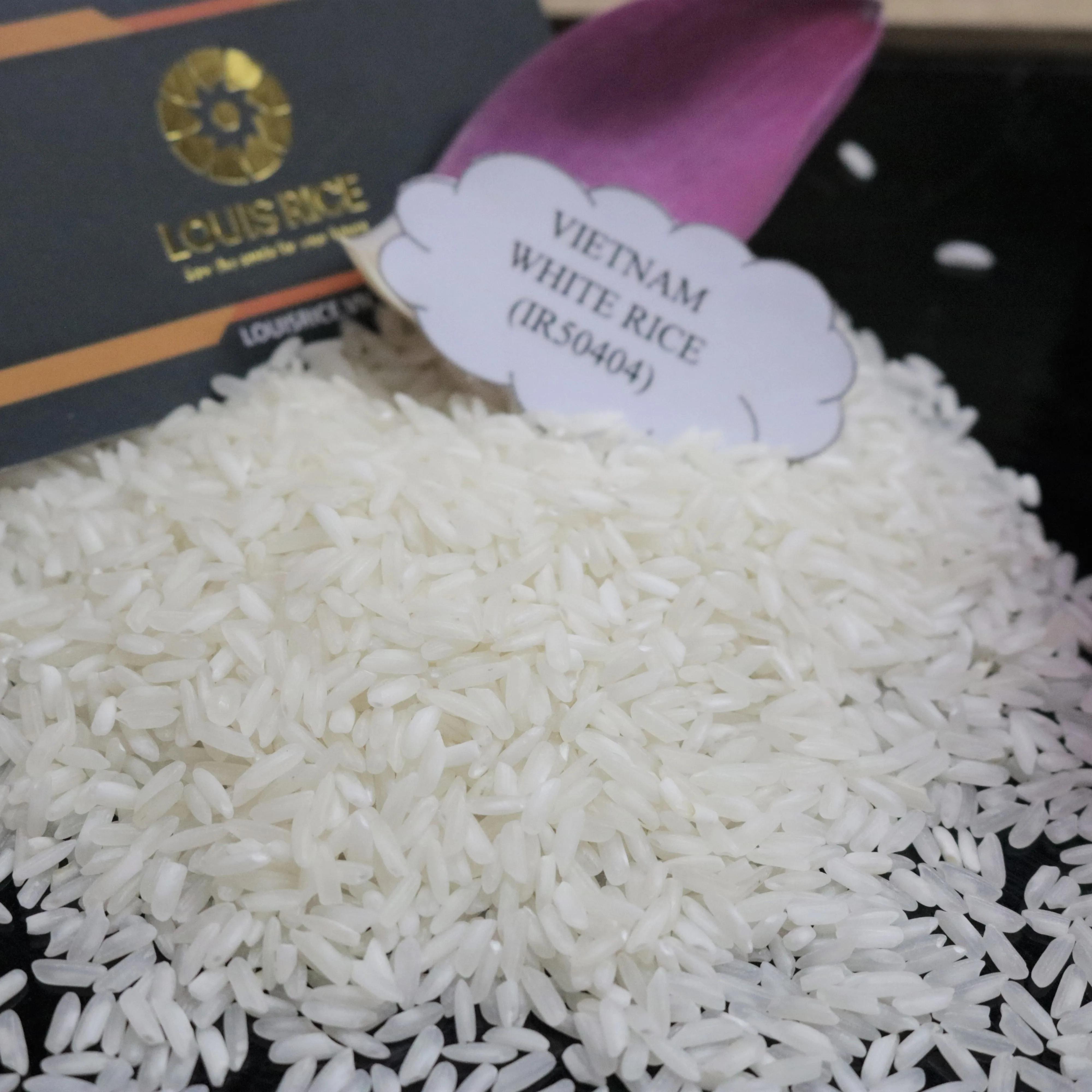 Cheap price vietnam white rice 5% broken MR. WAYNE (Whatsapp: +84909077813)