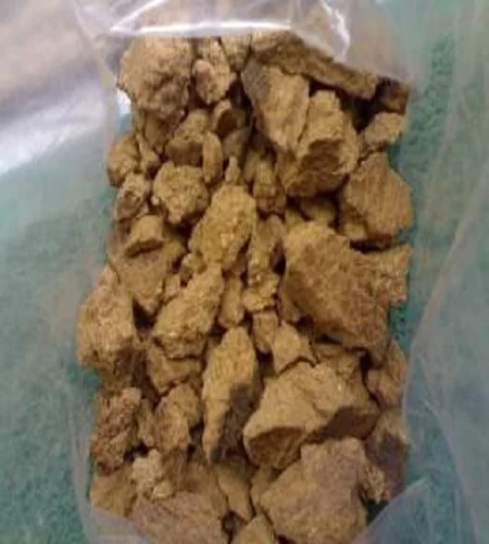  Твердый питательный диетический пирог с пальмовыми ядрами для кормления животных цыплят корова свинья овечка коз в завитинском Ростовская область Россия