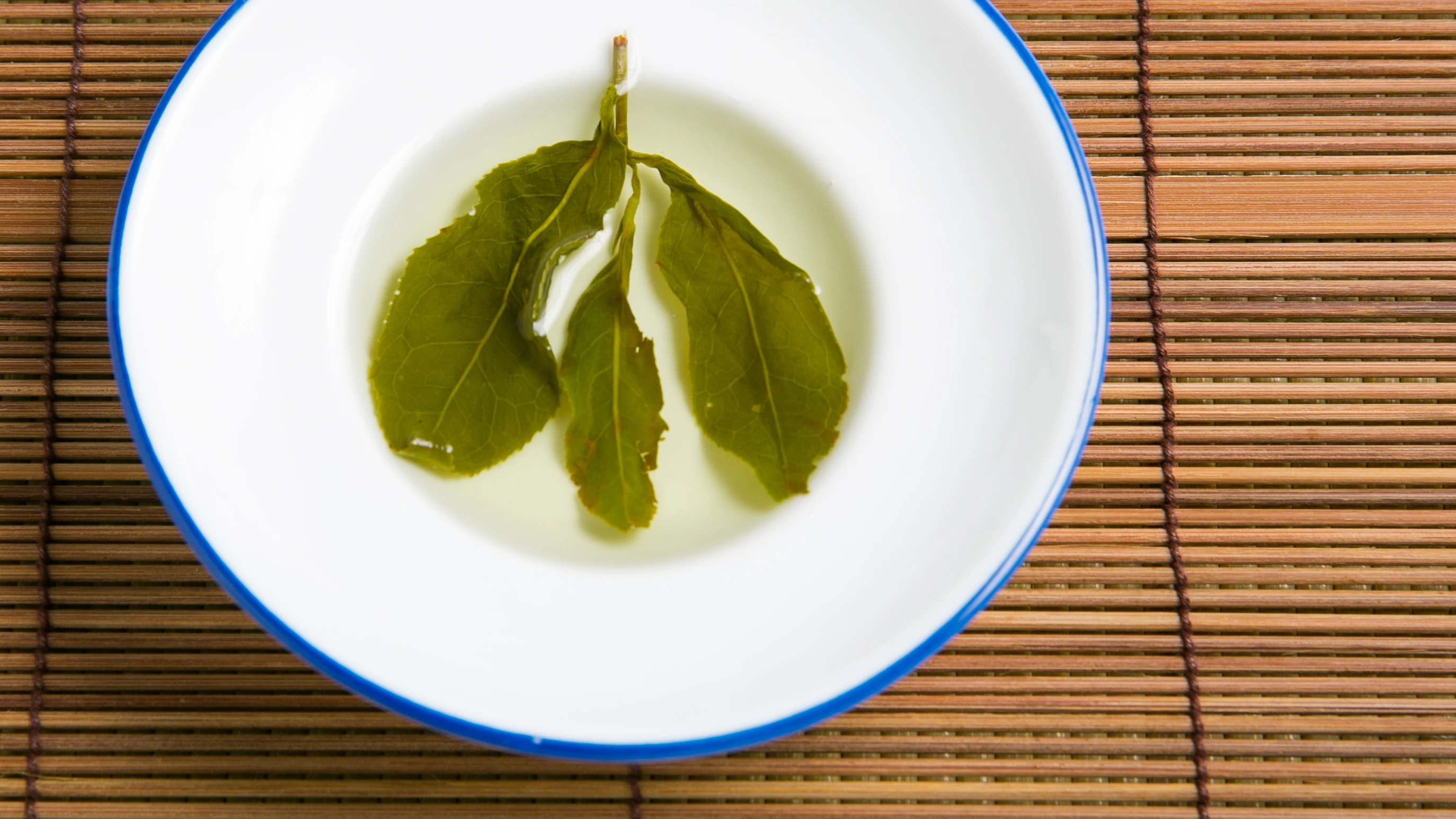 Taiwan Alishan oolong  tea High  mountain oolong green tea leaf high quality wholesale OEM ODM 150g