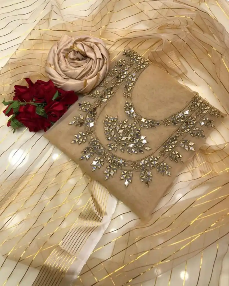 Вышитый традиционный шальвар камиз с зеркальной работой