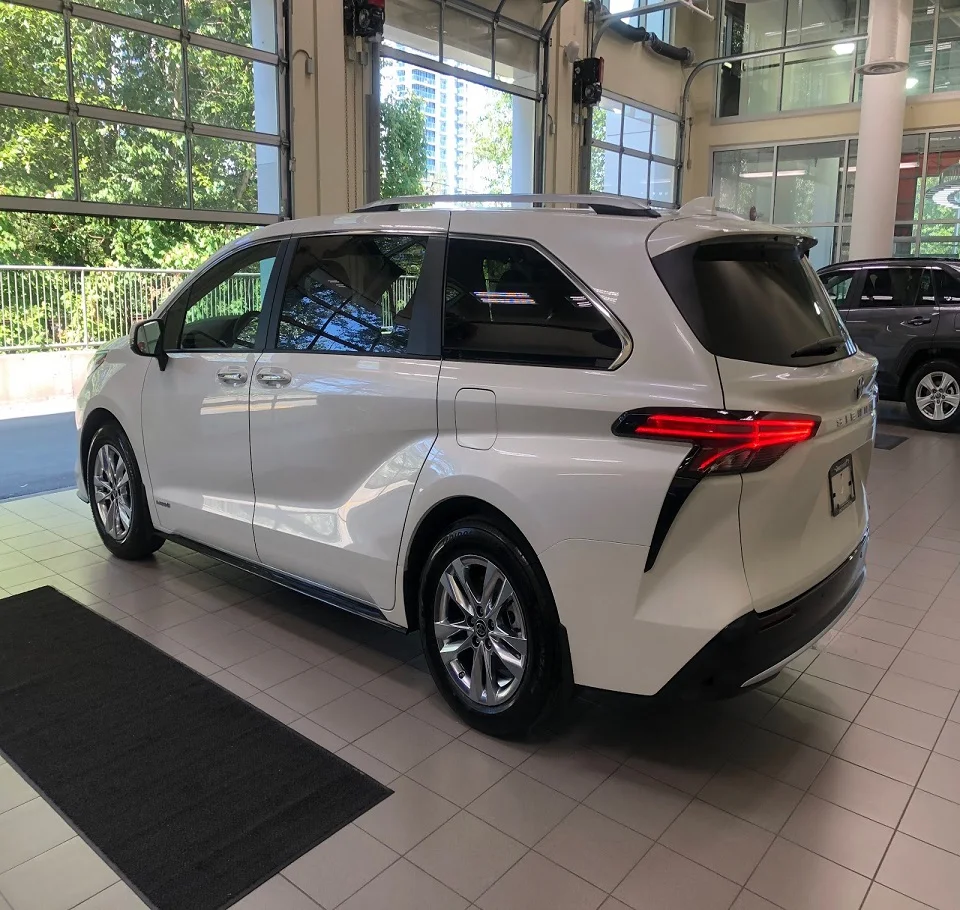 Подержанный интерьер Шато для Sienna Hybrid Limited С оттоманными сиденьями 2020 2021