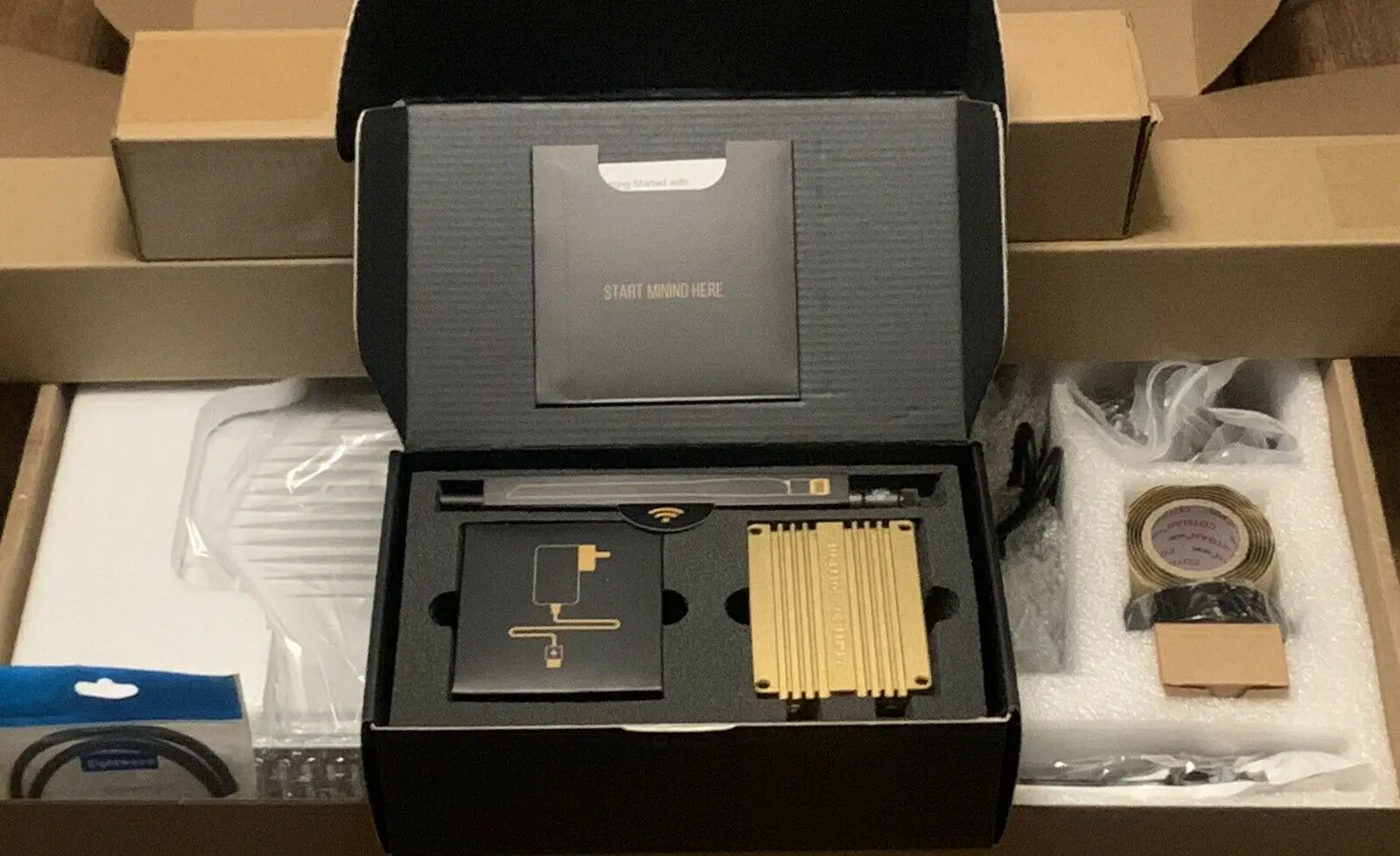 MNTD Goldspot Helium Hotspot Miner 8GB US 915 MHz - In Hand - Free Shipping!