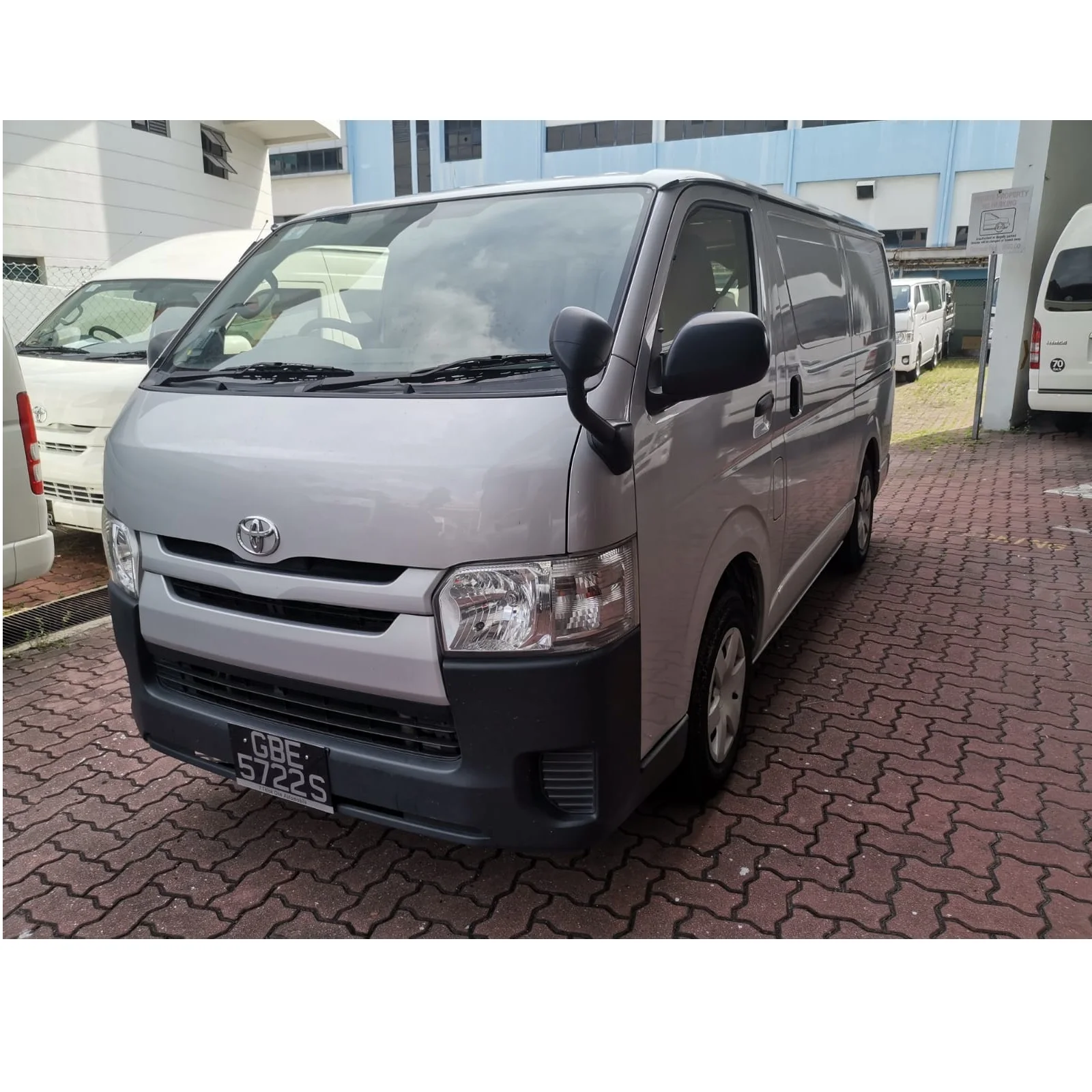 Б/у/Новый дешевый автобус hiace