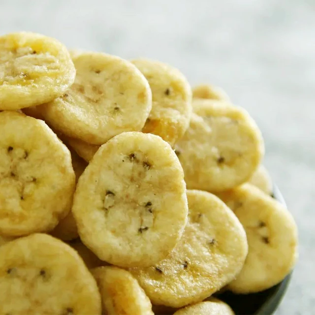 100% natural sweet Fried banana chip