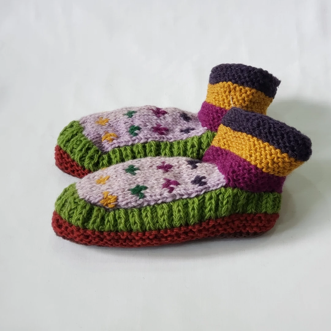 Casual Knit Sock Shoes Hand Knitted Women Indoor Slipper Shoes Socks Wool Hand Made In Nepal