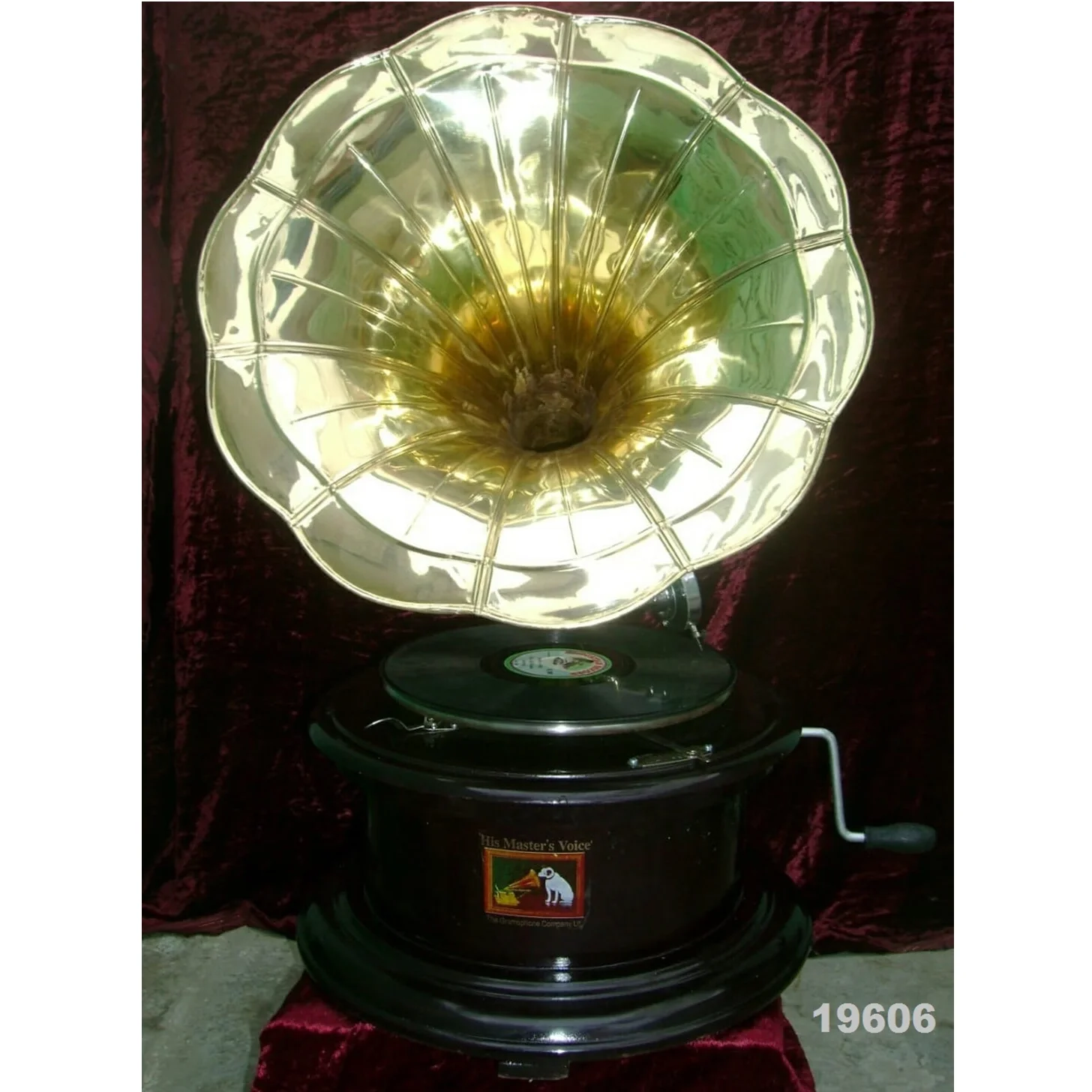 Round Shape Brass & Wood Black Gramophone