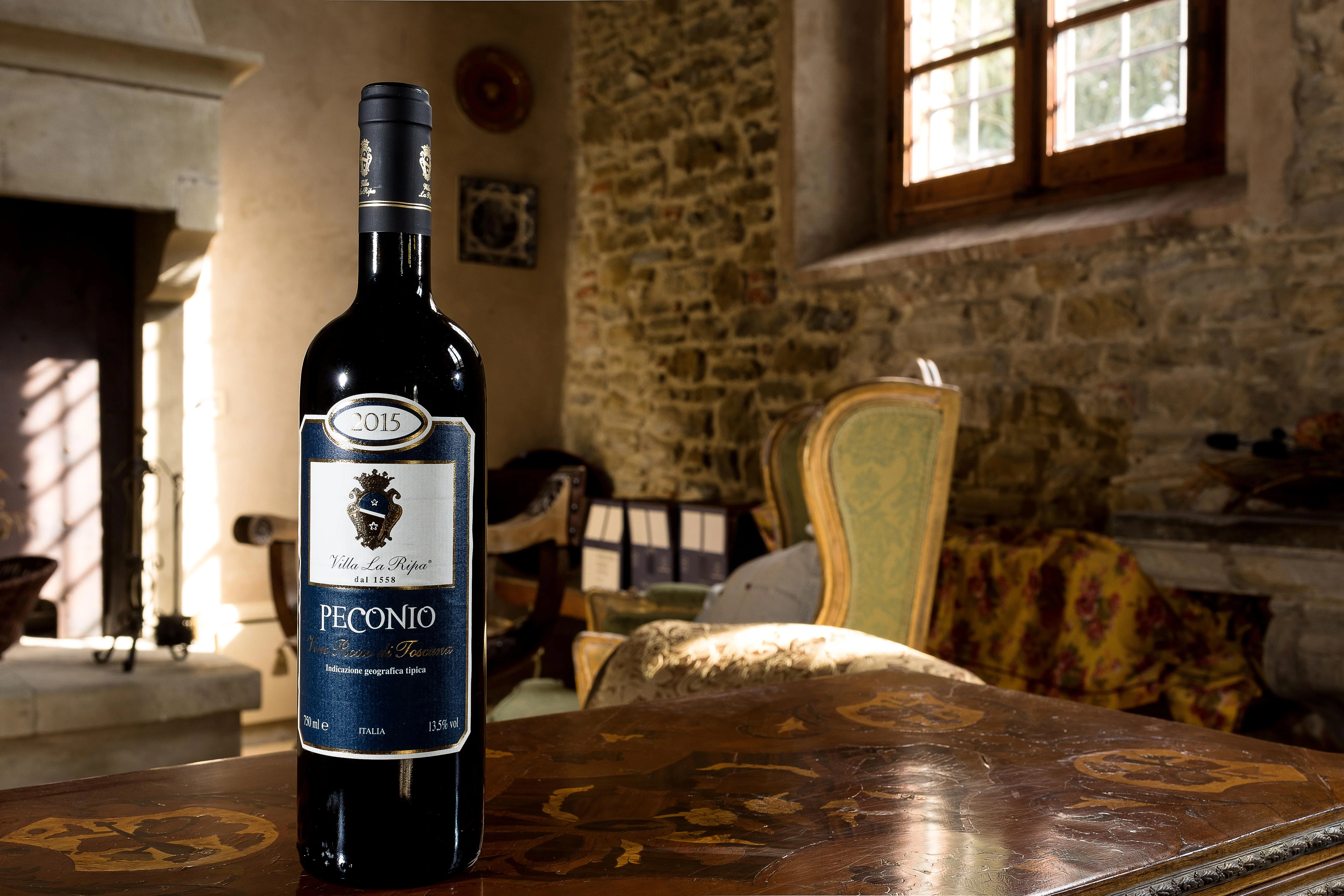 New high quality Italian red wine gift set TIRATARI and PECONIO 0.75lt 2 wine bottles alcoholic beverage