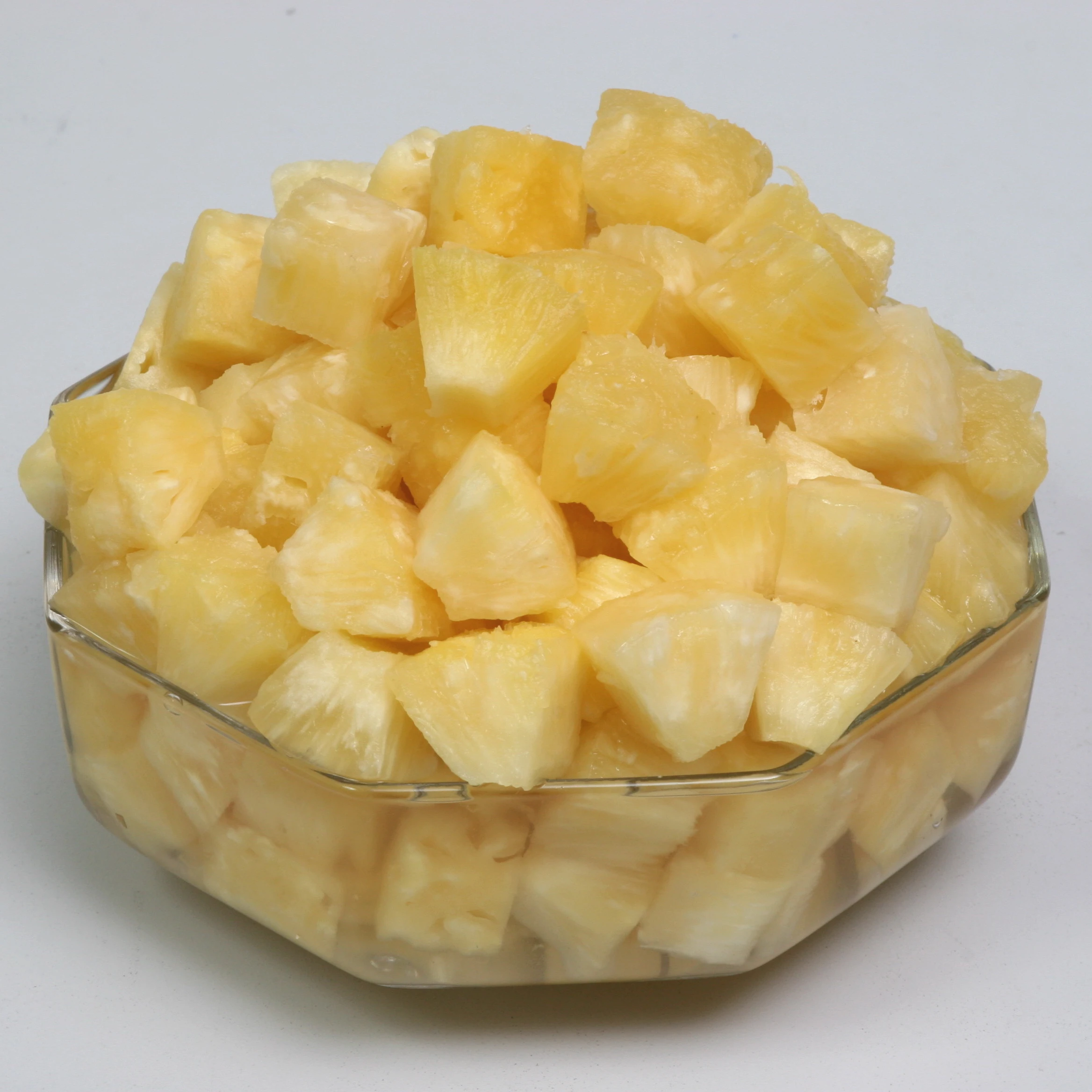 High Quality Canned Pineapple CHUNK 20OZ. In Light Syrup For Foodstuff.