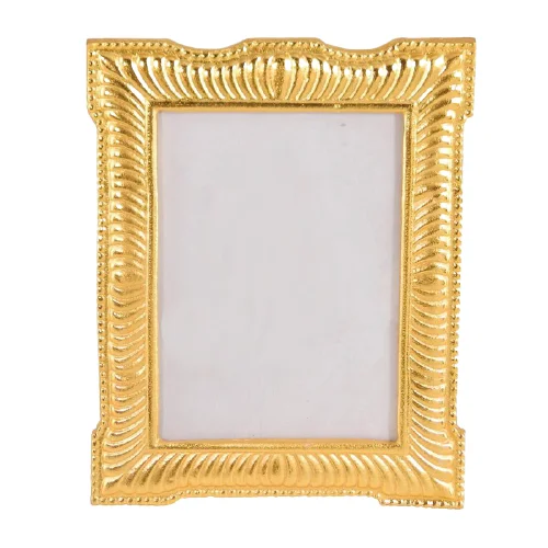 Standard Metal Frame Decorative Rectangular Shaped Golden Photo Frames Glass Photo Frame Customized Size In Bulk Quantity