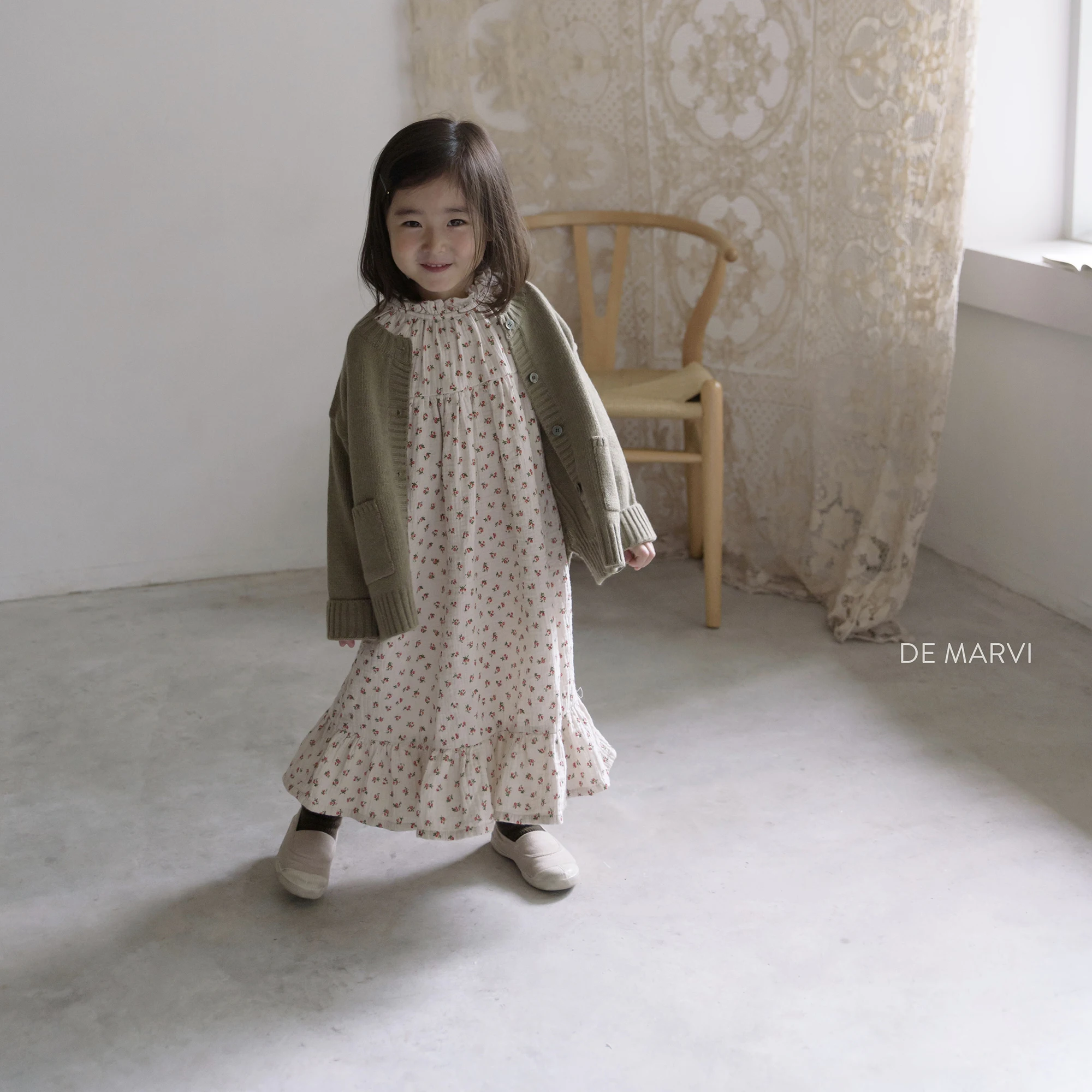 DE MARVI Baby Kids Cashmere Wool Knitted Cardigan Sweater with button Girls boys Clothing OEM Wholesale MADE IN KOREA