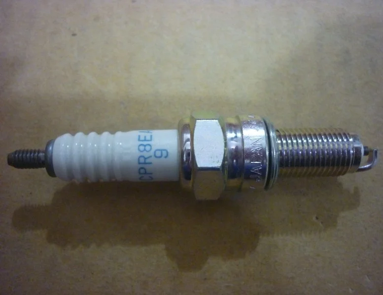 (Made in Japan/Thailand) Top Quality Spark Plug for Motorcycle, Automobile, General Motor