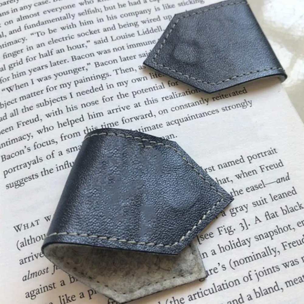 Классическая магнитная закладка-книжка из натуральной кожи ручной работы