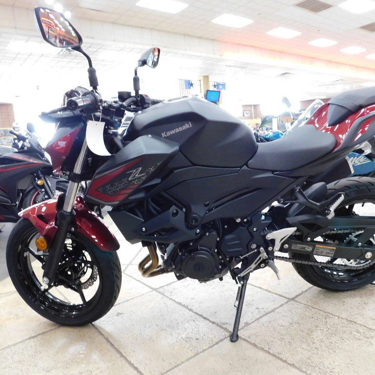 Power Bike 2021 Z400 ABS Racing Motorcycle Brushless Red Black 399cc ENGINE 4-stroke > 80km/h Gas / Diesel 3.7 Gal > 2000W 60V