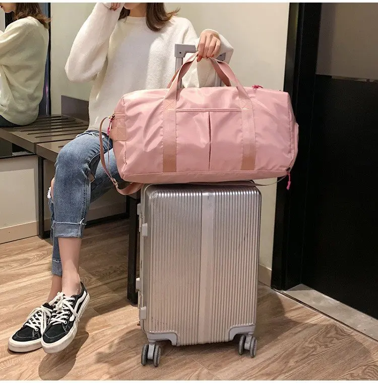 
Hot Sale Multifunctional Outdoor Large Capacity And Multi-Function Women Sport Gym Bag 