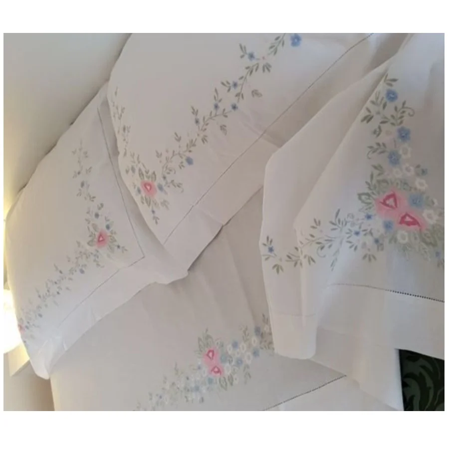 Embroidery Floral Flat Sheet High Quality 100% Cotton Bed Sheets Set White Embroidered Pillowcases for Home Hotel Wedding