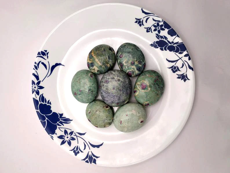 Wholesale Bulk Genuine Natural Ruby Zoisite Palm Stone for Healing Crystal and Meditation For Sale | Supplier And Wholesaler UK