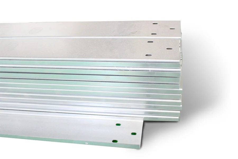 BHT Cable trunking has a dimension, Hot dip galvanized,  manufacture comply with  ISO 9001:2015, made in Viet Nam, high quality