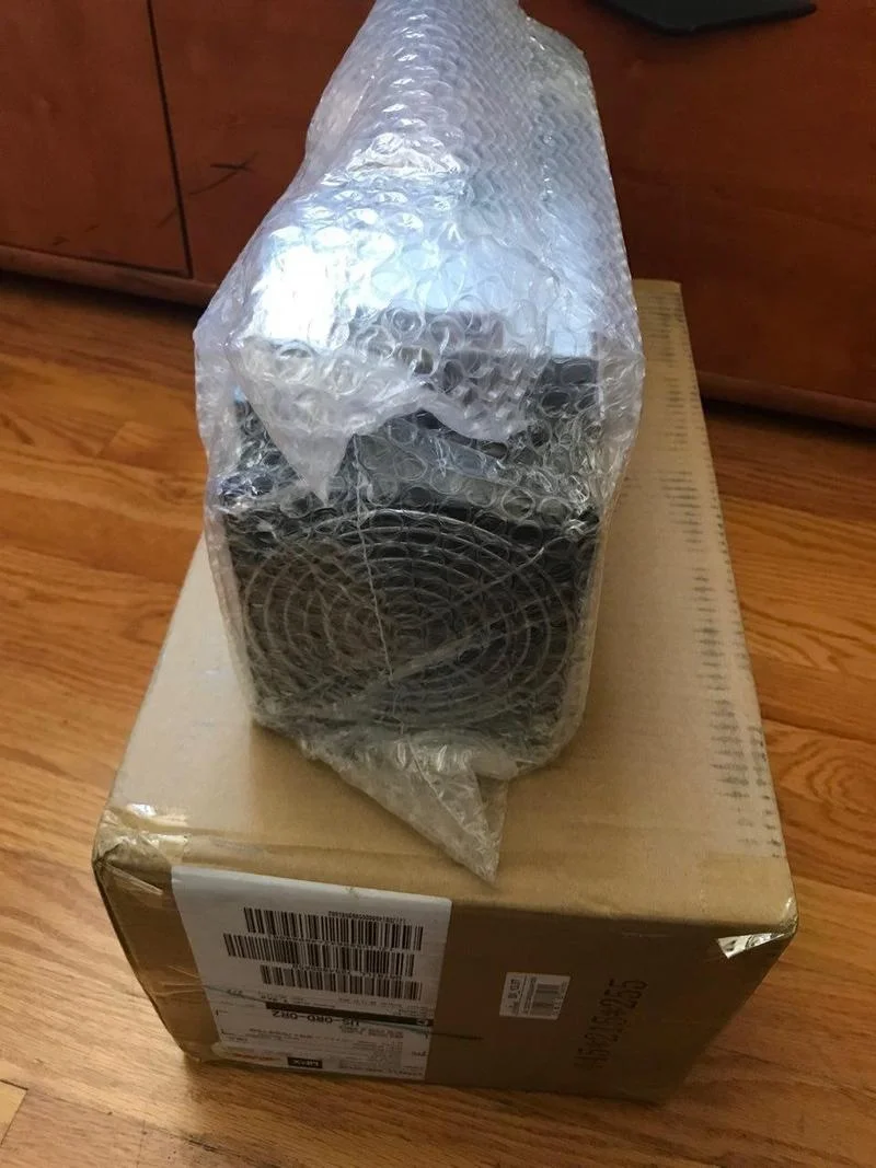 В наличии Asic аппарат L3 + ++ S9 S9J E9 S17 T17 S19 S19j