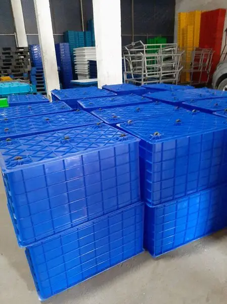 Высококачественные Большие твердые пластиковые контейнеры сверхмощные подвижные для хранения с пятью колесами склада