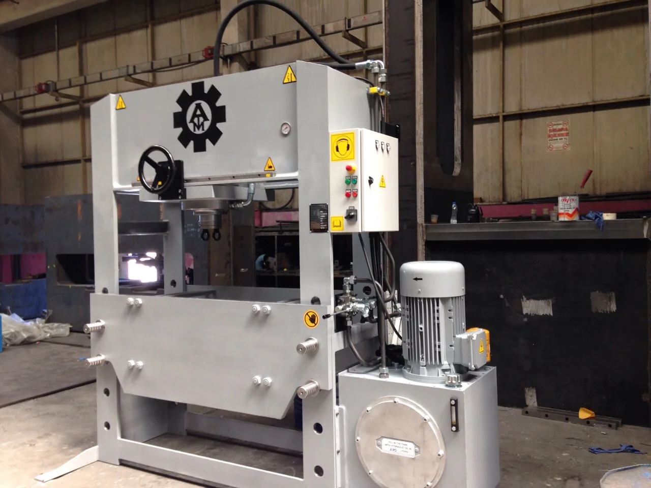 Hydraulic workshop press WSP390 1000-2500kN