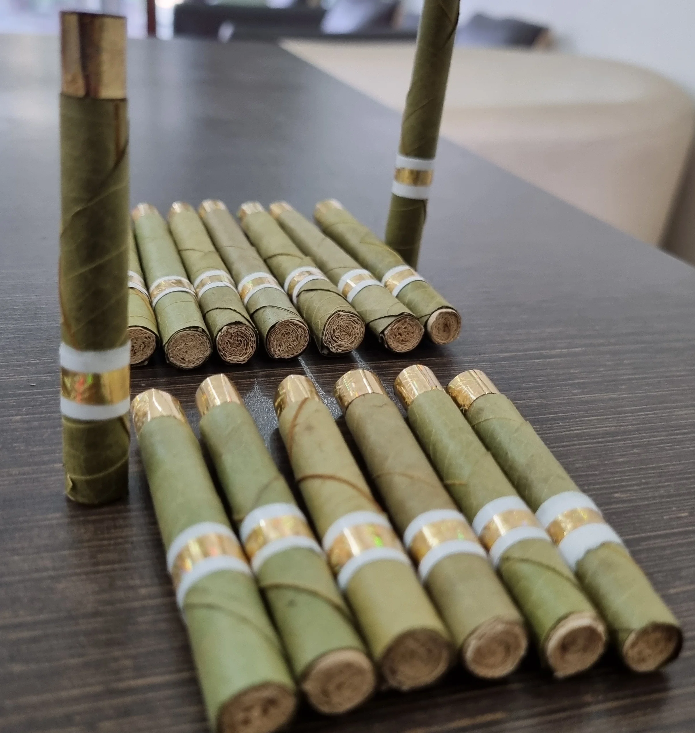 Лучшие цены на предварительно свернутые конусы cordia и Tendu, предварительно свернутые конусы, предварительно свернутые листья cordia в вашем бренде, предварительно свернутые листья OEM