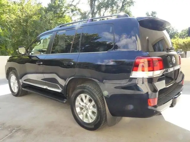  Б/у 2017 для Yo Ta Land cruiser на продажу
