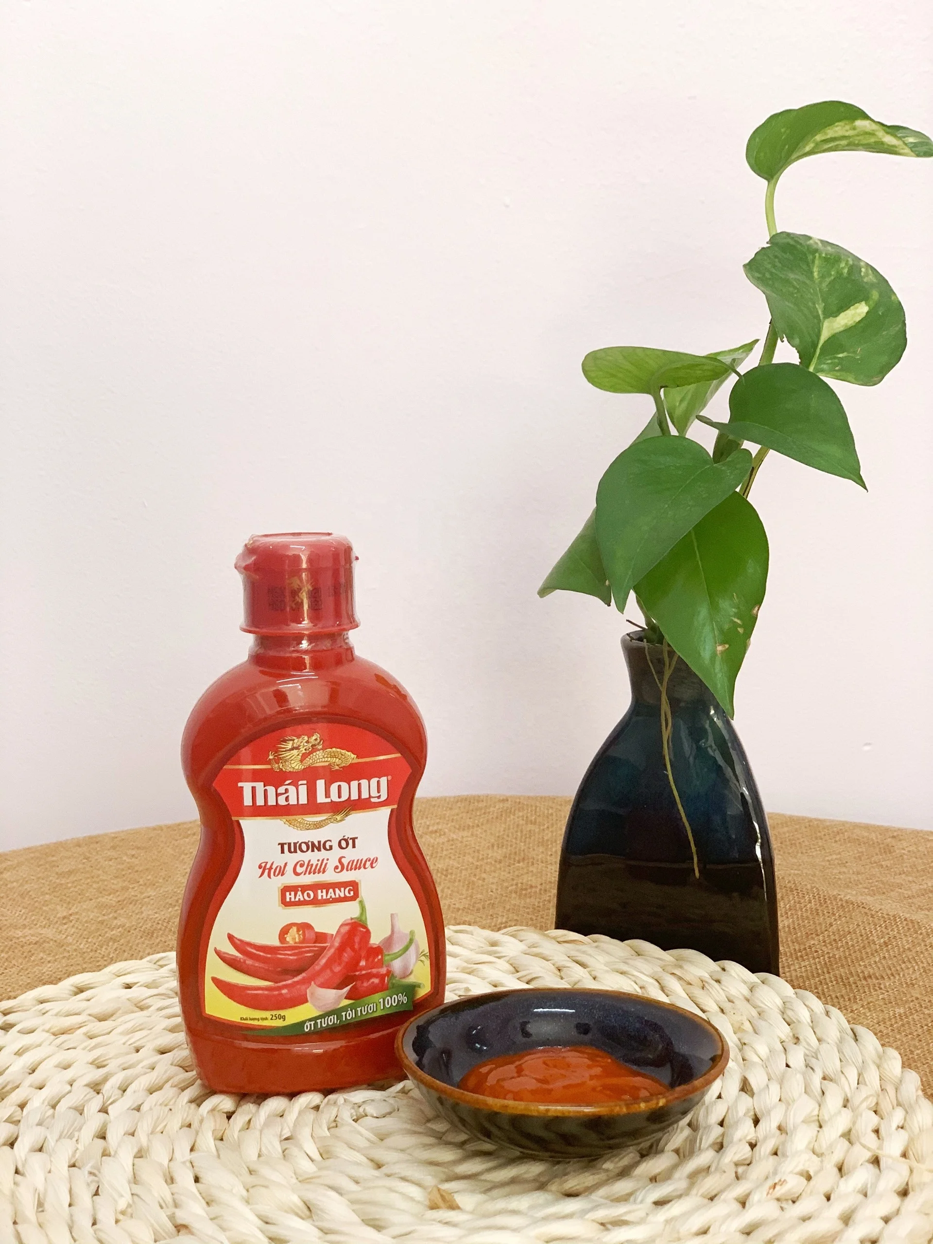 Premium Quality Canned Tomato Paste, Tomato Chili Sauce 250gr bottle with wholesale price from Vietnam OEM manufacturer