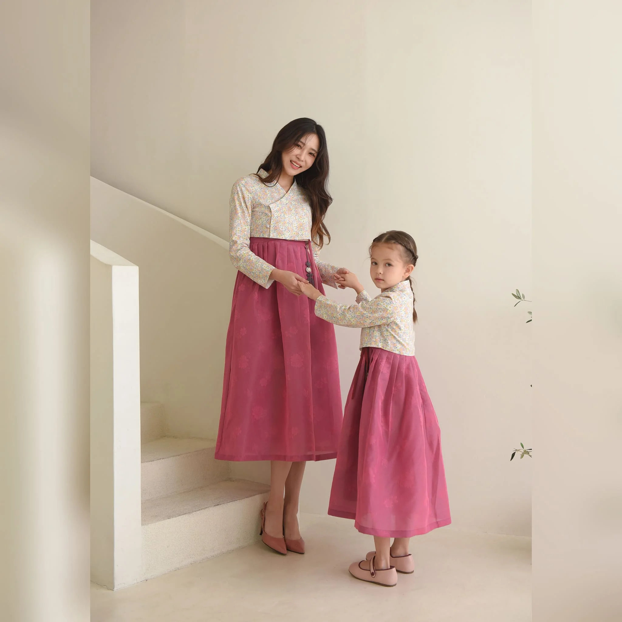 Spring Autumn Girls Kids Flowers Colorful Fashion Korean Traditional Hanbok Sunshine Blossom Jeogori & Sleeveless Dress