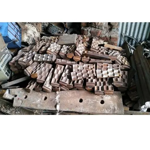 LOW PRICE high chrome scrap cast grinding balls for mill ball in mining industry Chrome scrap  409L 410 430 444 high chrome