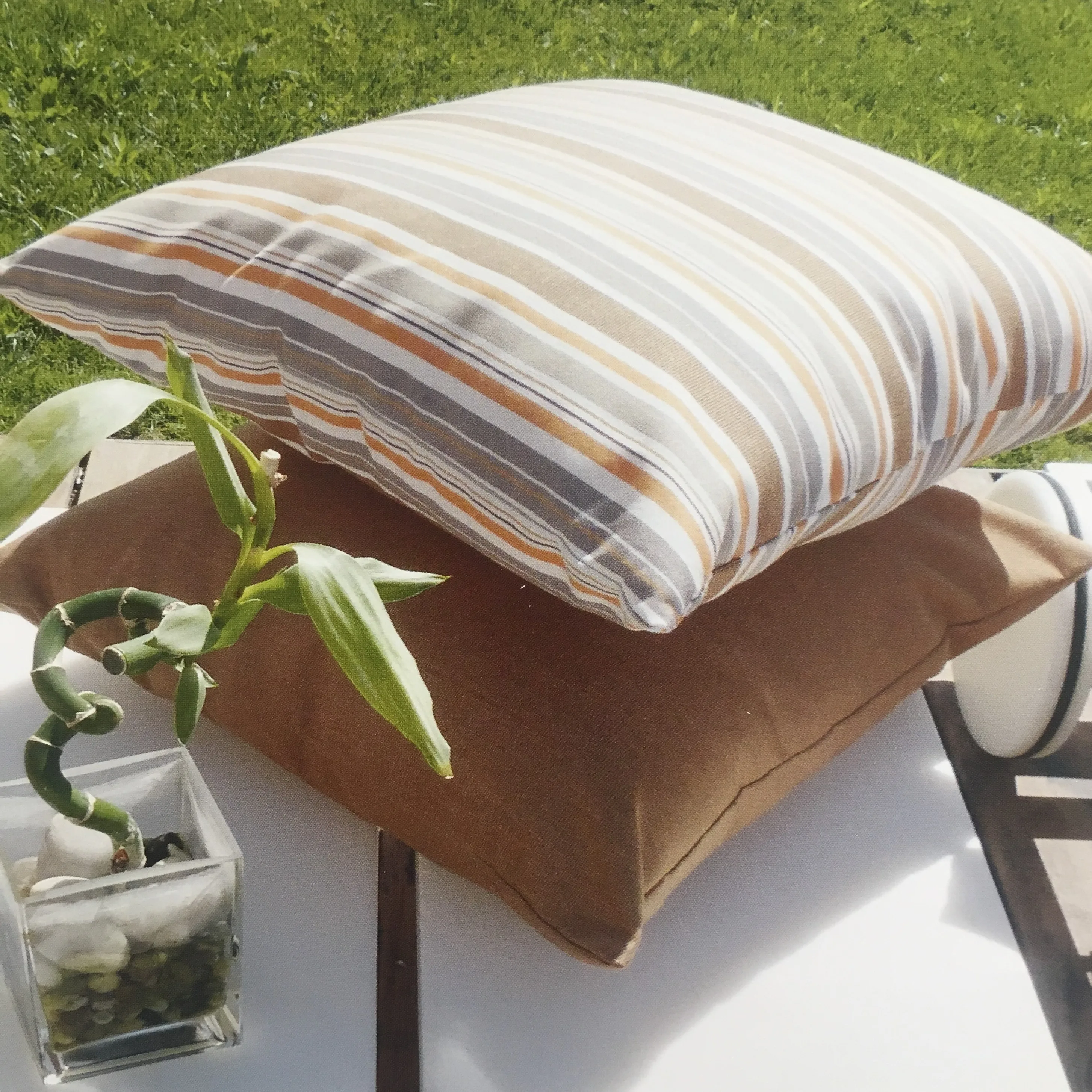 
Ткань для сидений на открытом воздухе, 100 раствора, окрашенная Акриловая полоса, водонепроницаемая Пляжная палатка с узором в стиле Gsm, отличается весовой тканью 