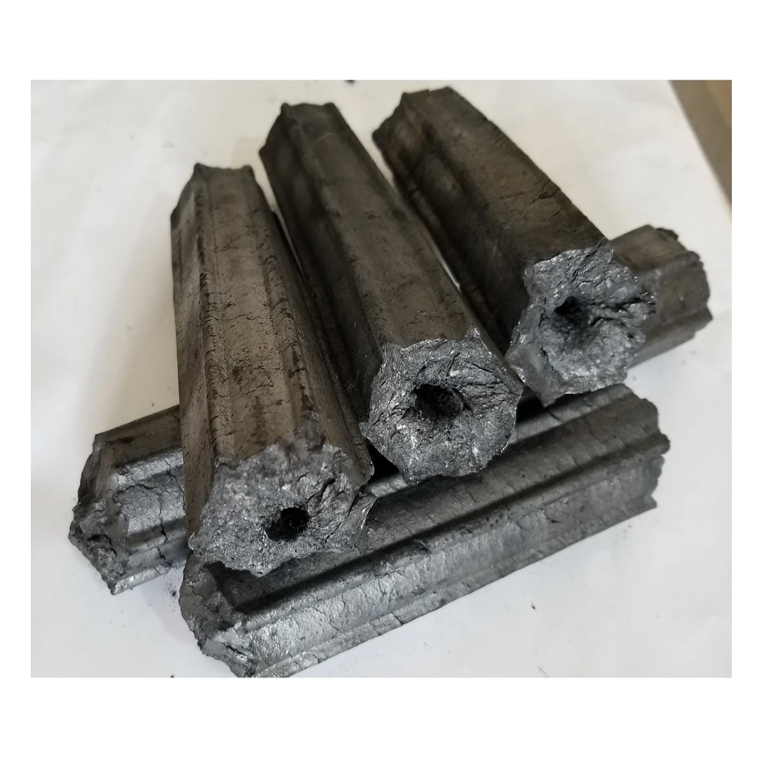 Оптовая продажа, шестиугольный древесный уголь из Вьетнама, древесное дерево, древесный уголь, древесные опилки в порошке