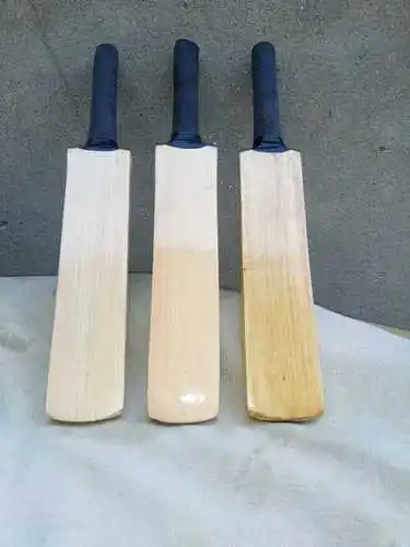 long range custom made selected english willow A+ GRADE cricket bats with bst quality wood