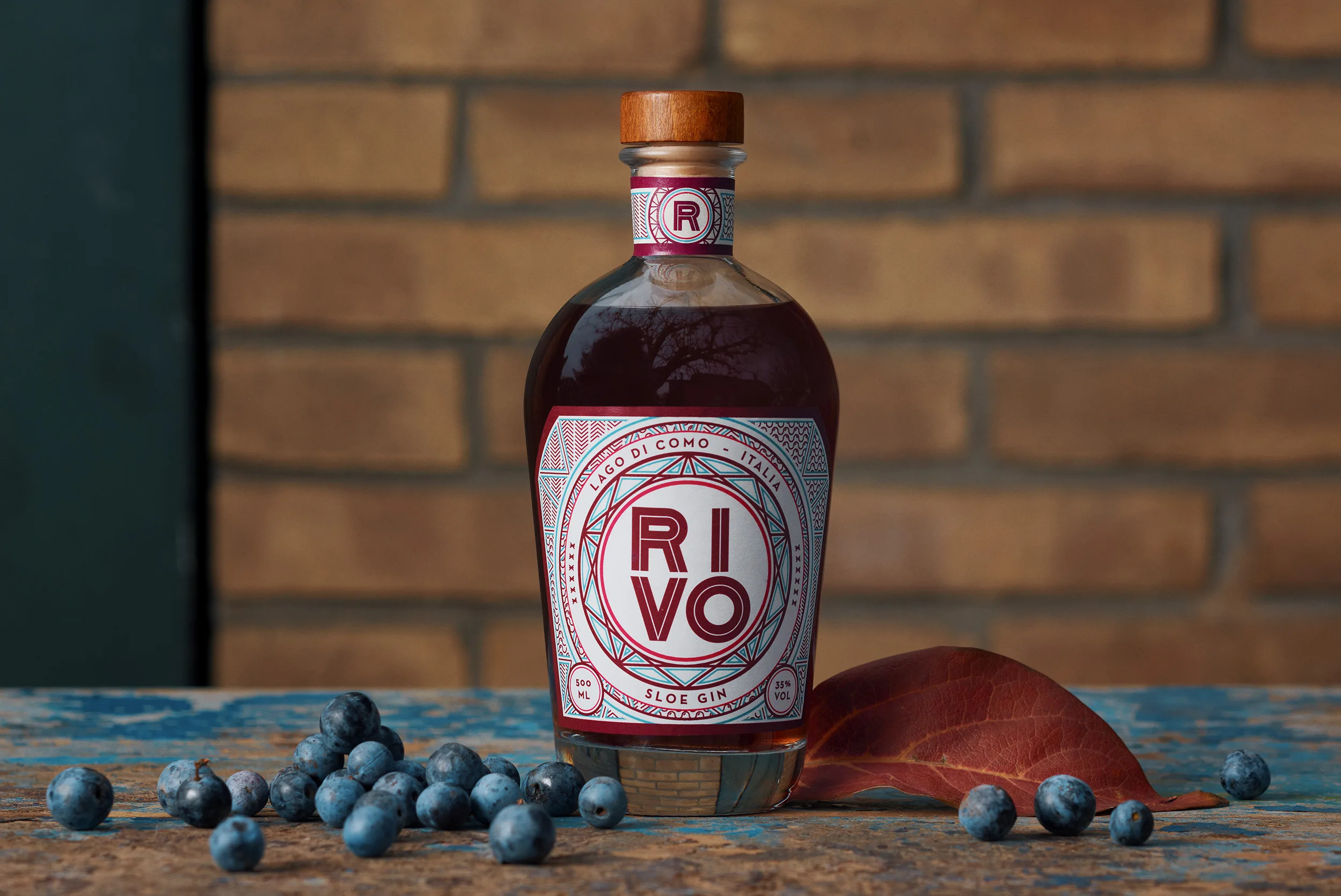 Top quality made in Italy RIVO Sloe Gin (50cl) from Lake Como for cocktail Bars