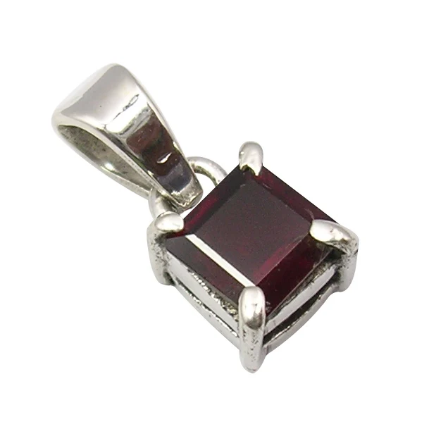 
925 Solid Silver Hot Selling RED GARNET MODERN Pendant 0.6