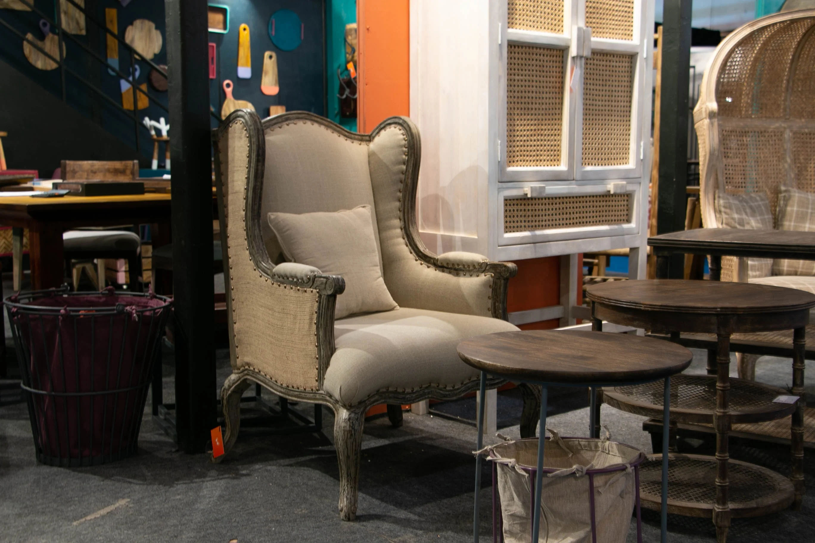 Кухонная мебель из массива манго промышленная деревенская