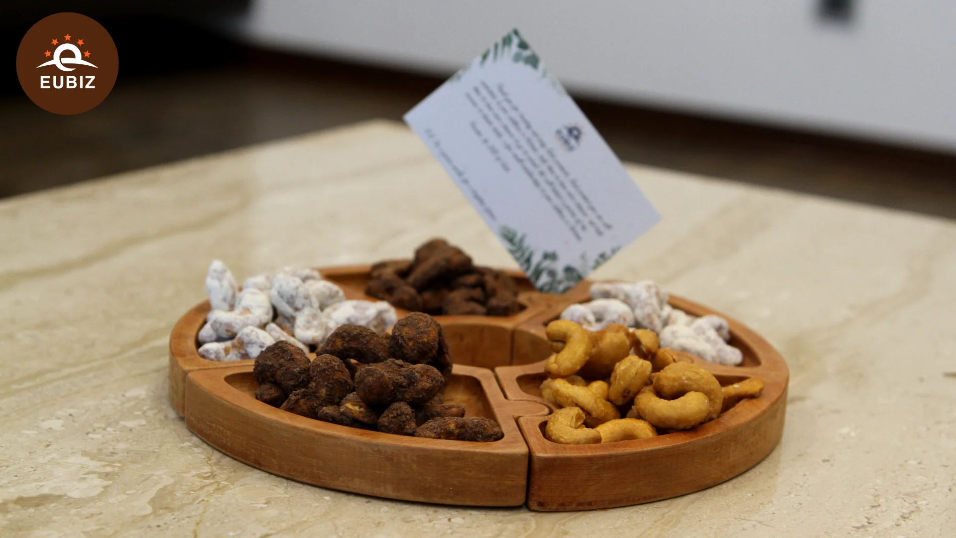 Vente en gros EUBIZ Noix de cajou Miel - Keto Aliments - Premium Cashew Nuts Box (paper) 500g (17.7 OZ) VietNam